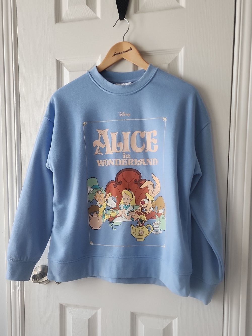 Primark x Disney Alice in Wonderland Sky Blue Graphic Crewneck - Picture 3 of 10